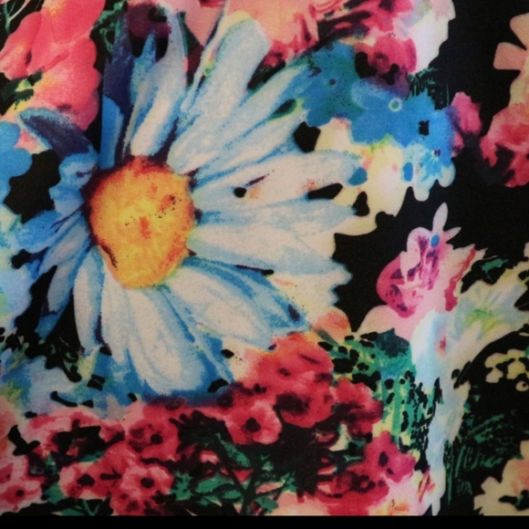 Revamped | Colourful Blue Daisy Dress - Picture 4 of 8